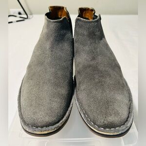 Kenneth Cole Mens Suede Chelsey Boots Mens Size 10 Used Like New